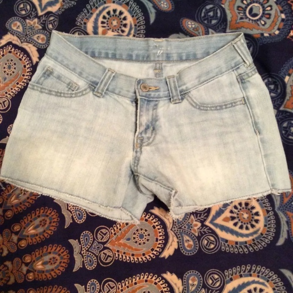 Old Navy Cut Off Light Jean Shorts size 0
